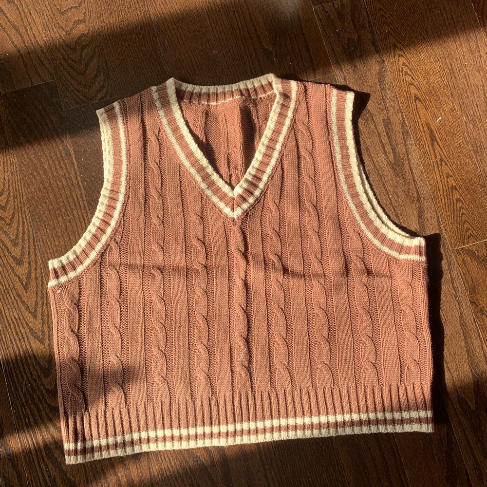 Sweater vest